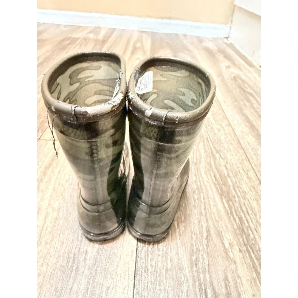 Carter's Bruce Camo Rain Boots Toddler Boys Size 7M Green Camouflage CS22Q09H